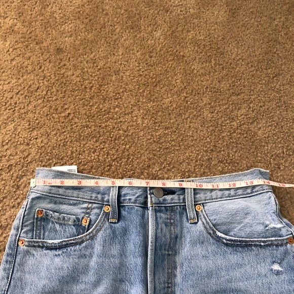 New Levi’s 501 button fly distressed long shorts - Picture 7 of 7